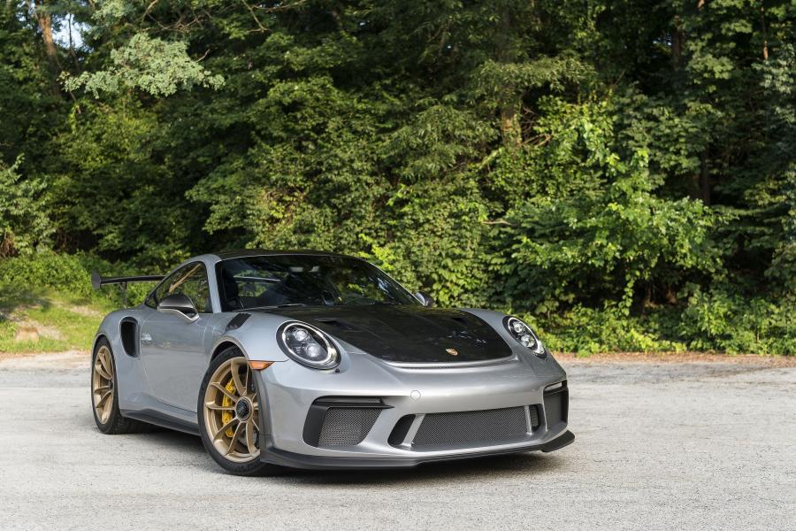  Porsche 911 GT2 RS (991) 2017 года  (NA) (фото 4 из 42)